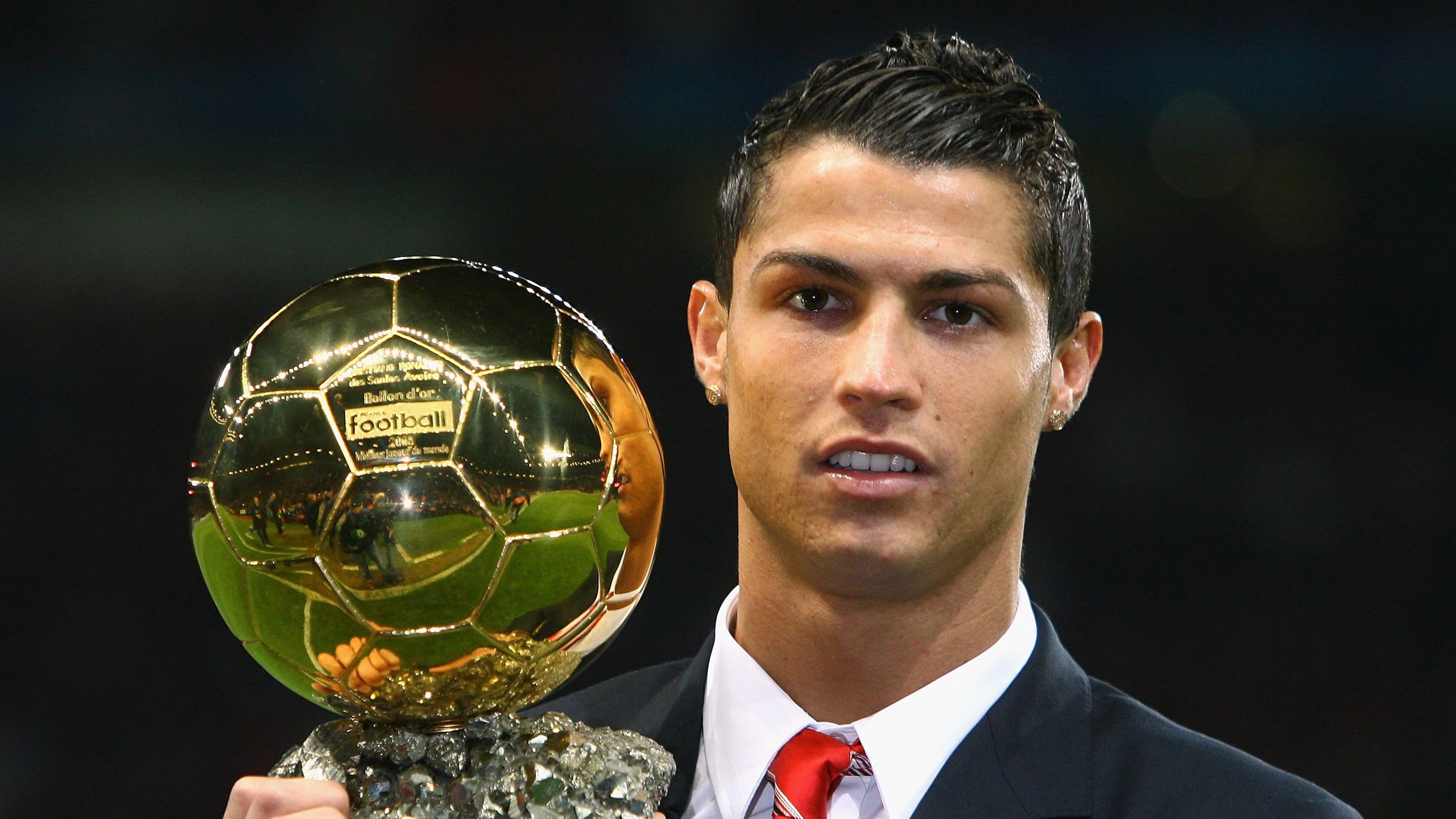 “青训合作项目遍布全国，培养多元化足球人才”，参加足球青训的条件