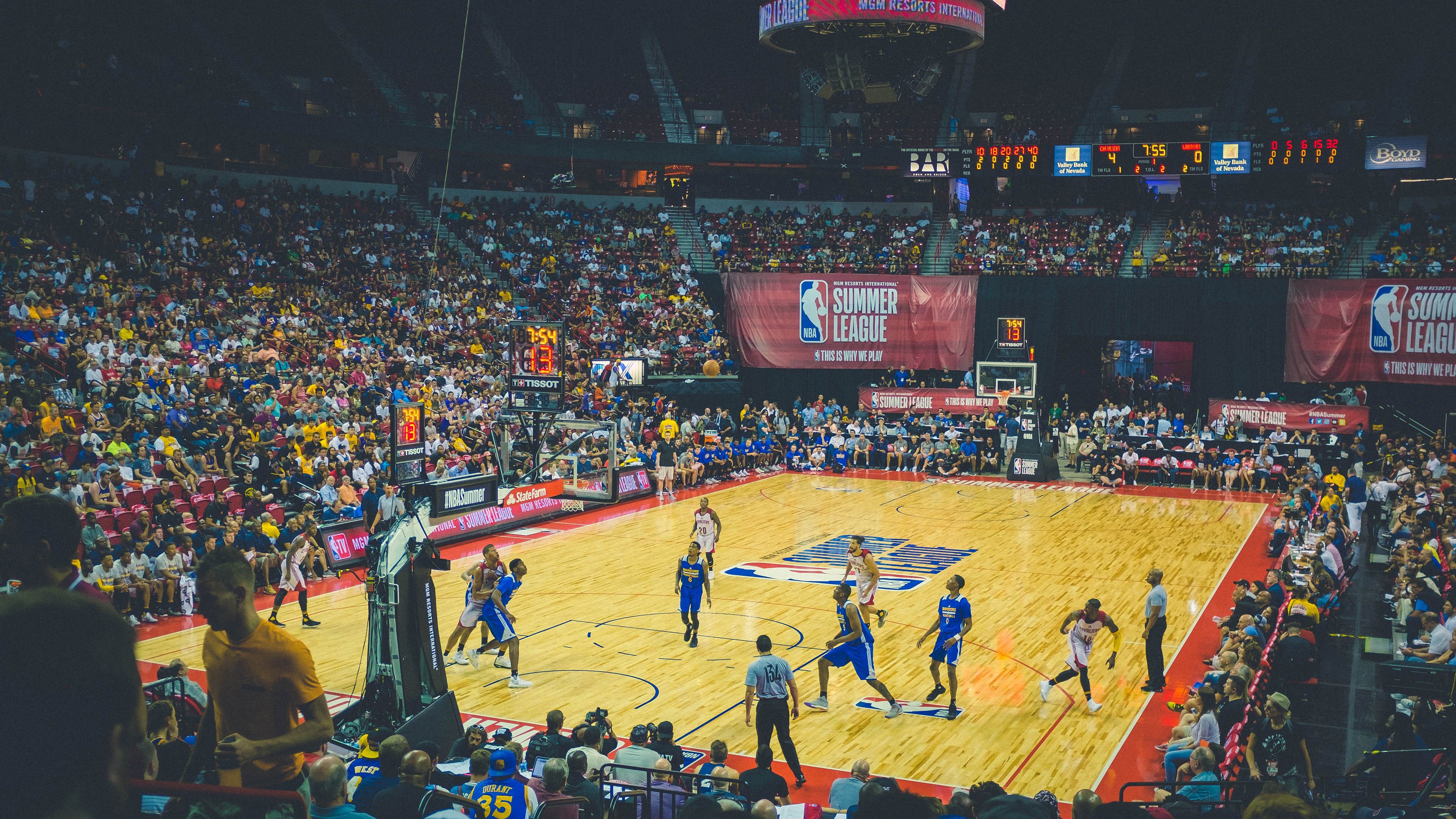 史上最具话题的运动事件，你不能错过的那些瞬间，关于运动的典型事例