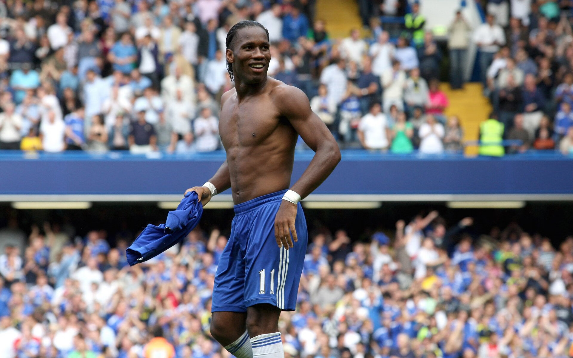 粉丝互动:WRC粉丝的现场激情与热血瞬间,粉丝互动游戏有哪些